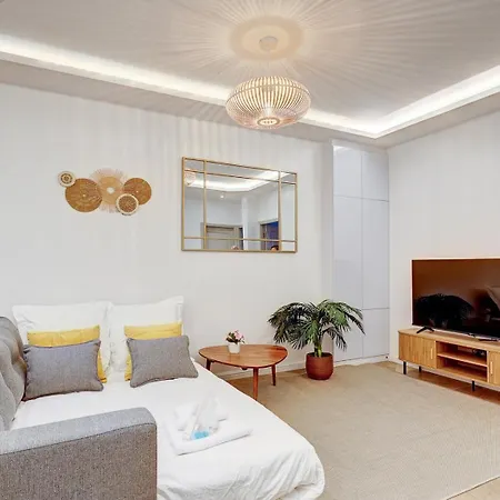 669 Lily Turbigo - Superbe Apartamento *