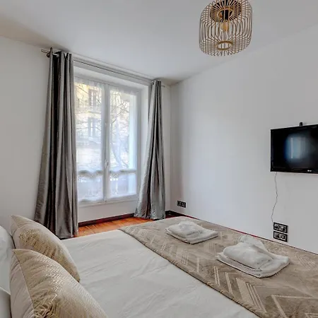 669 Lily Turbigo - Superbe Apartamento *